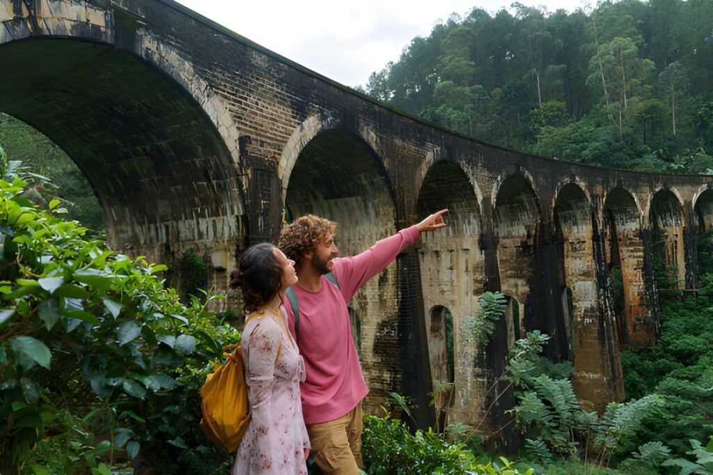 pareja en los nueve arcos